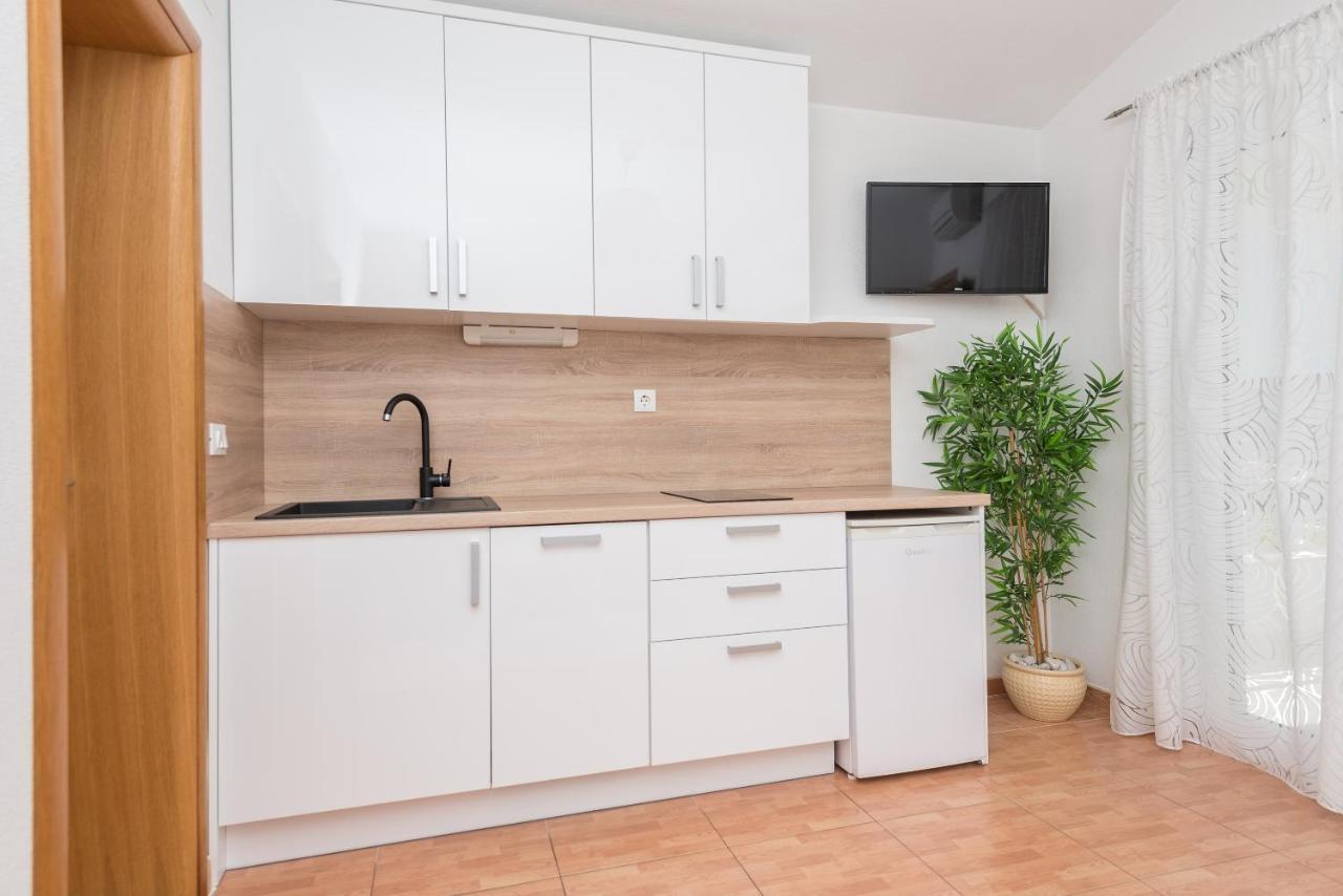 Apartments Tila Драшнице Экстерьер фото